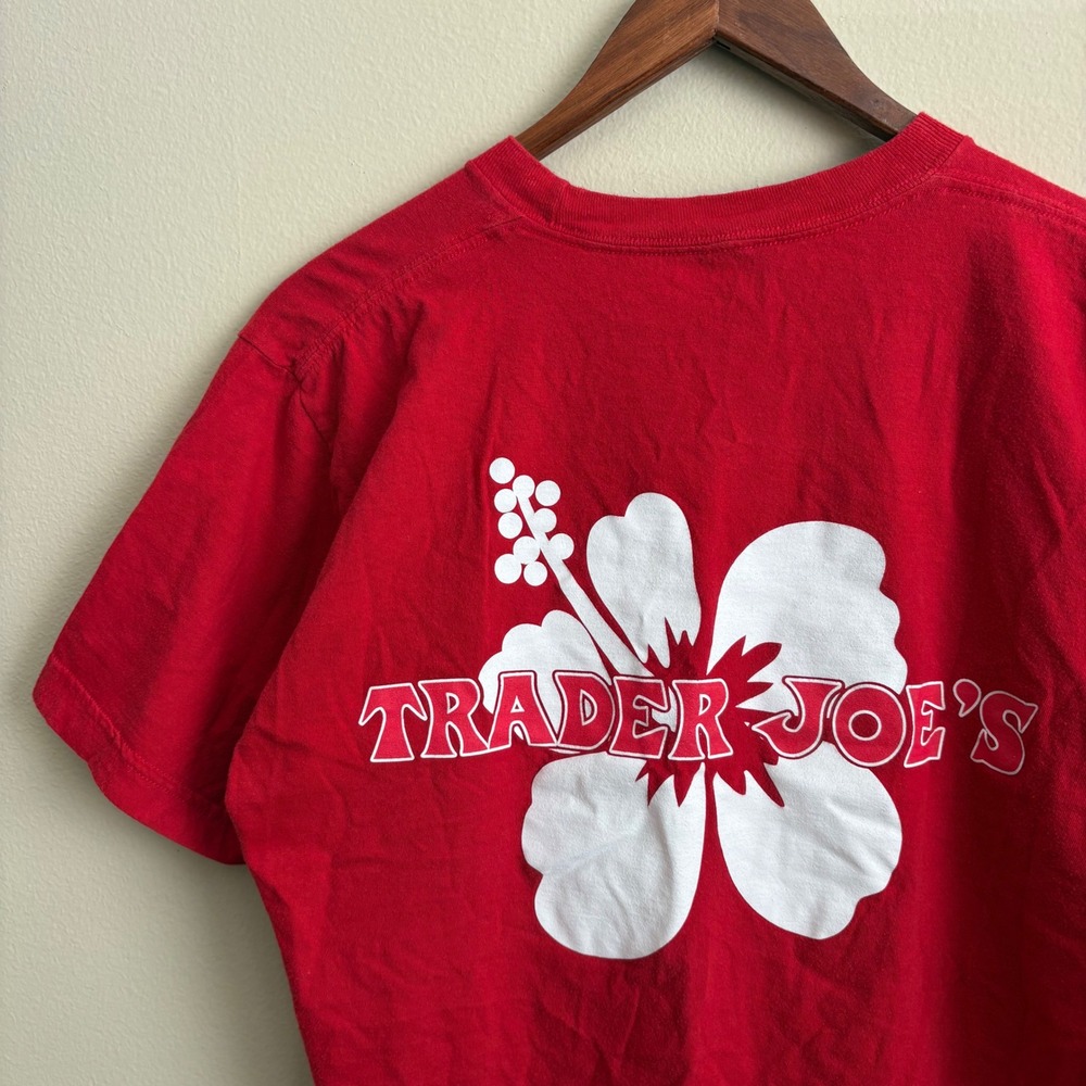 Trader Joes Hawaiian Flower Logo Employee Uniform Crew Red Short Sleeve Shirt
